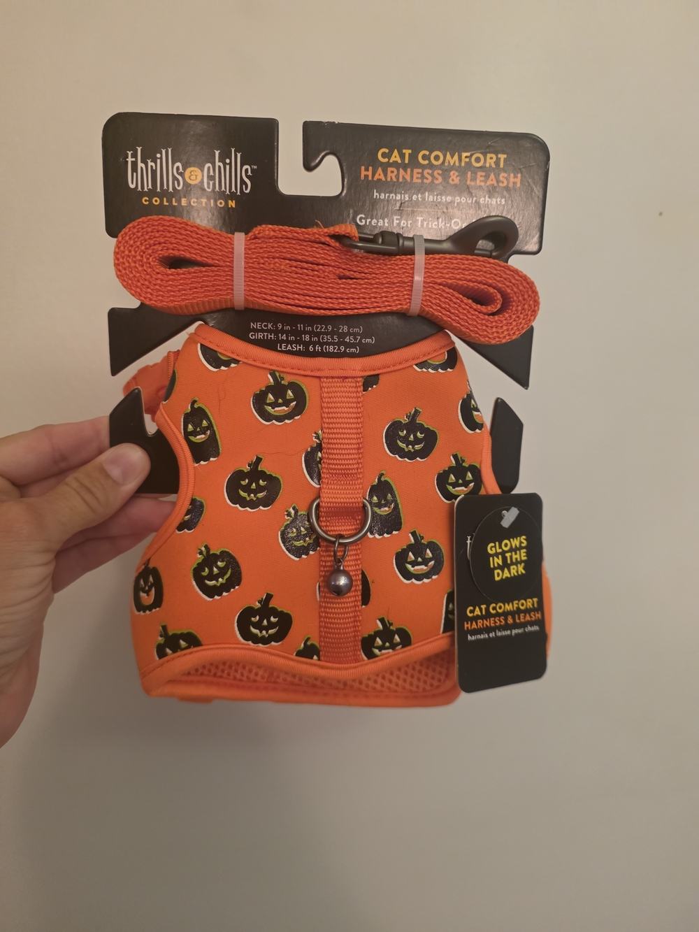 Thrills Orange Pumpkin Print Cat Comfort Harness & Leash